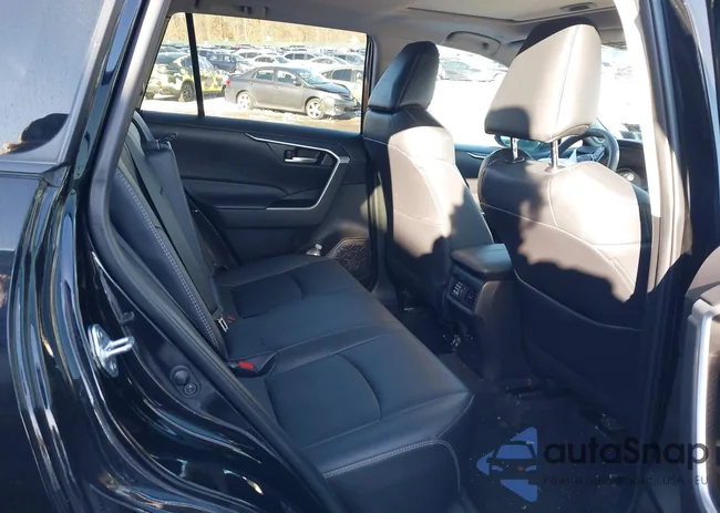 2T3A1RFV6RC402947: 44163041