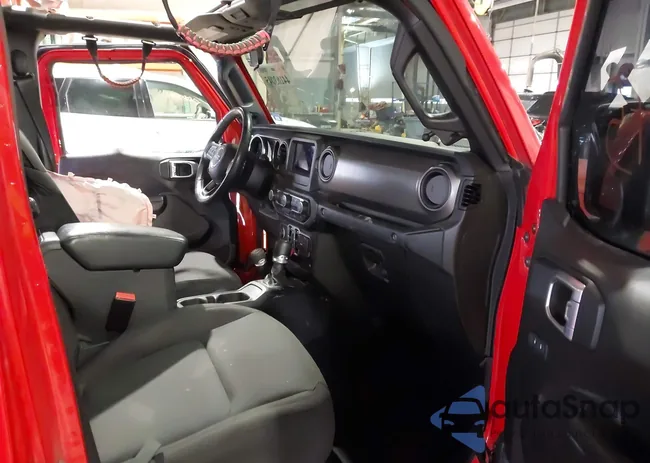 1C4HJXDN3MW866566: 44163045