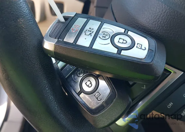 3FA6P0T98HR174366: 44162140