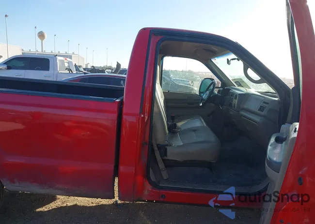 1FTNF20F8YEE55858: 44162151