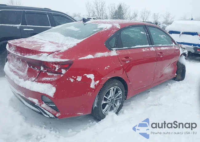 3KPF24AD4PE651842: 44162255