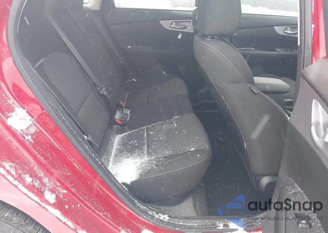 3KPF24AD4PE651842: 44162255