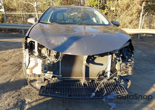 2T1BURHE7JC101092: 44162290