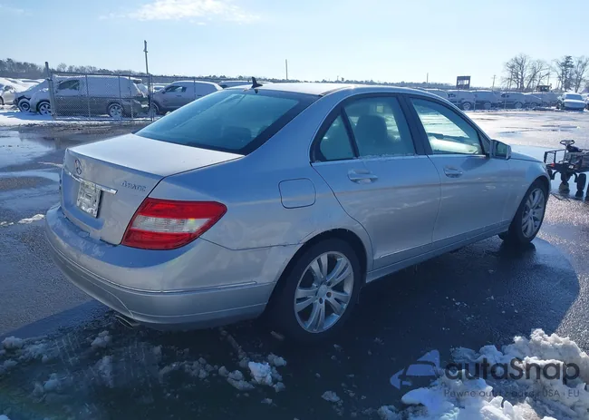 WDDGF8BB7AF458021: 44163457