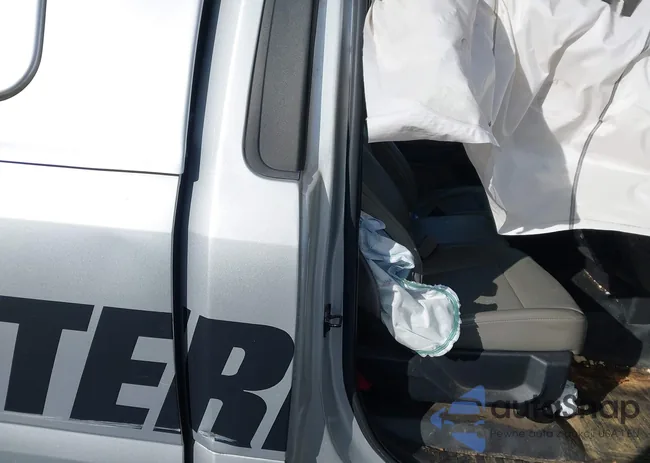 1FTMF1C89HKC77267: 44163475