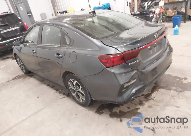 3KPF24AD0LE237550: 44163481