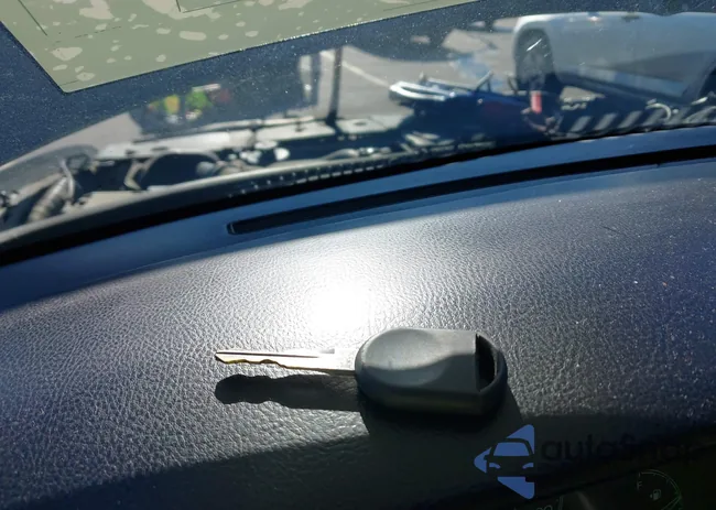 1LNHM81W65Y647502: 44163499