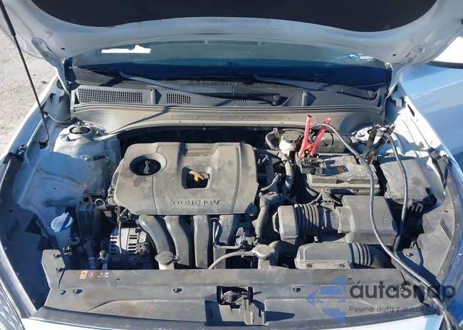 3KPF24AD7RE779396: 44163504