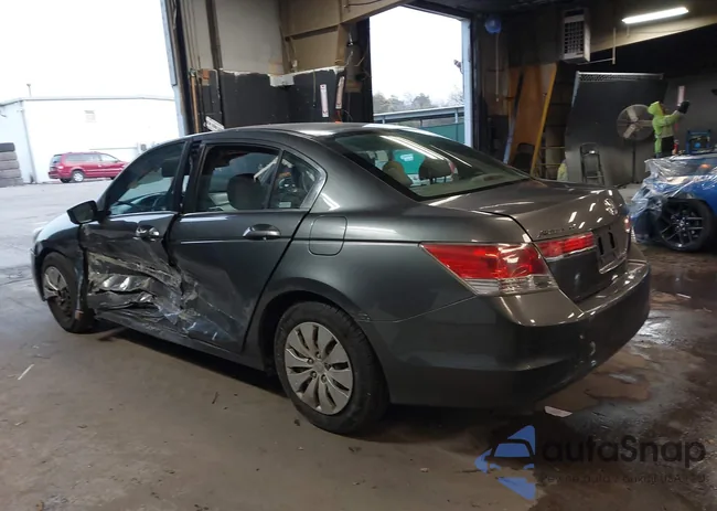 1HGCP2F32CA186131: 44163549