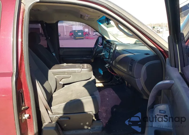 2GCEC19J581333745: 44163567