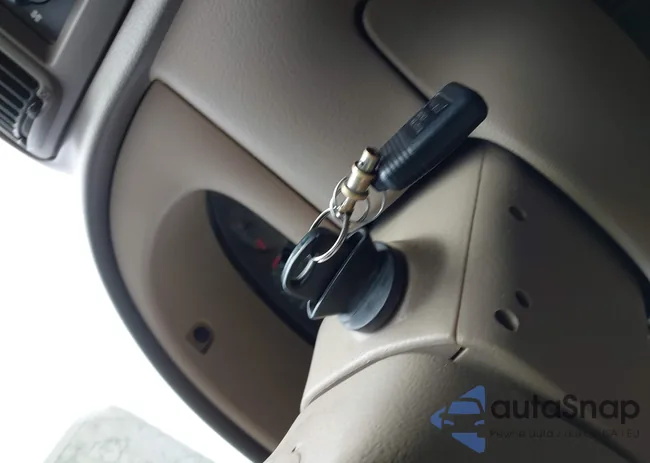 1FAFP44482F114330: 44163574