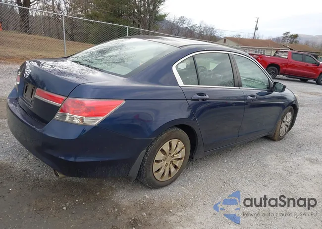 1HGCP2F37BA014370: 44163578