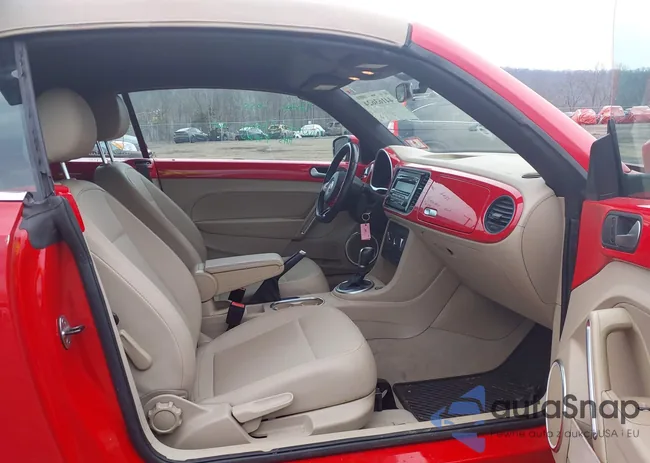 3VW517AT9FM802960: 44163624