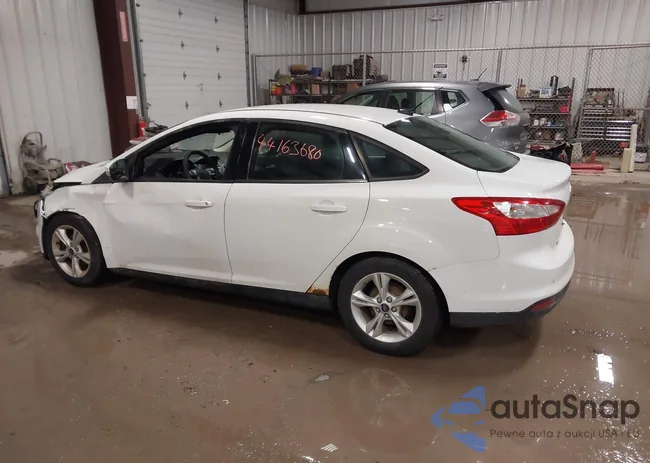 1FADP3F23EL413887: 44163680