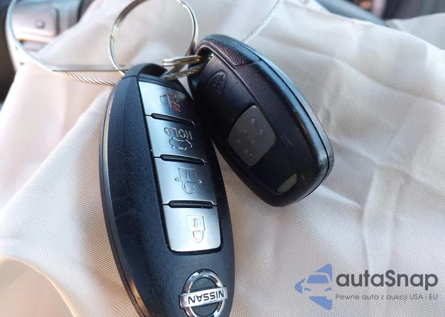 3N1AB7AP7FY323711: 44163772