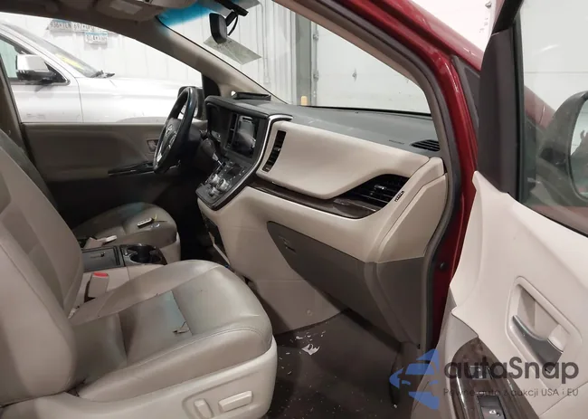 5TDYK3DC0FS650875: 44163795