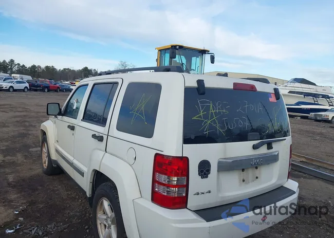 1C4PJMAK2CW214458: 44163857