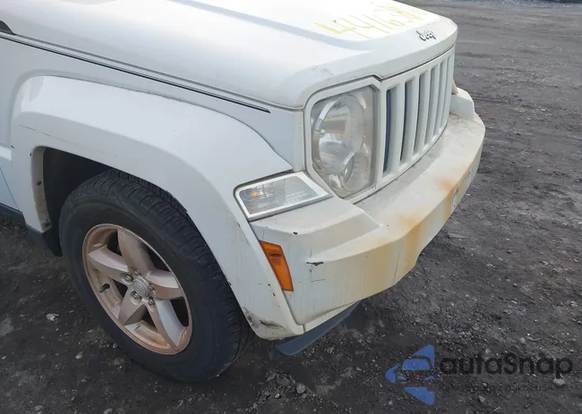 1C4PJMAK2CW214458: 44163857