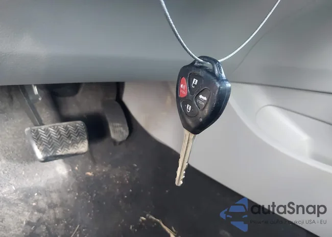 2T1BU4EE3AC519186: 44163918