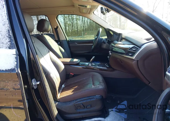 5UXKR0C55F0K70807: 44164018