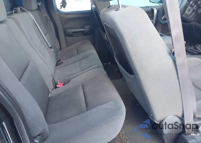 2GCEK19J271673520: 44163061