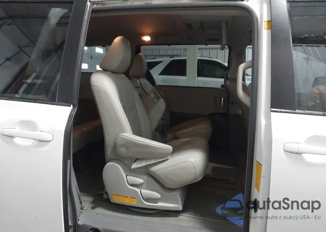 5TDYK3DC3CS242706: 44163131