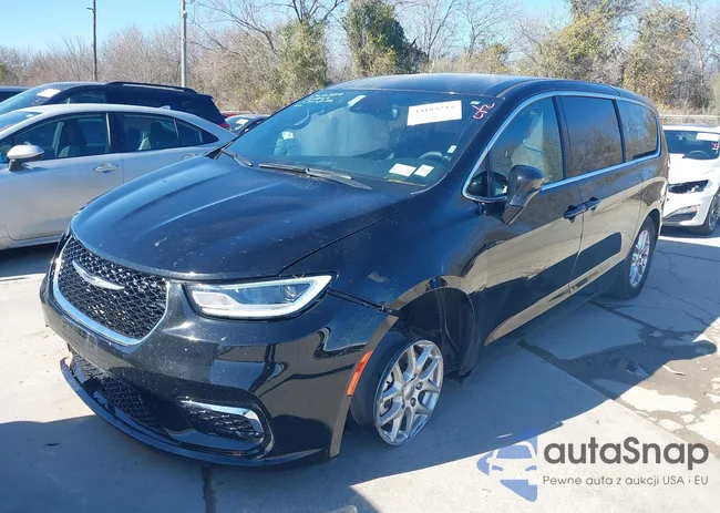 2C4RC1BG4SR551426: 44163215