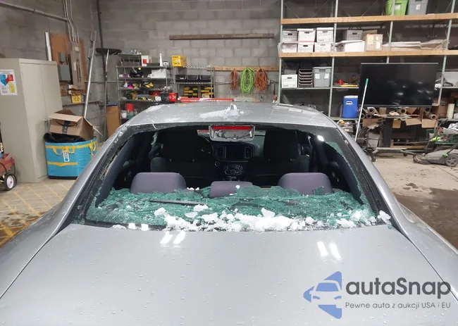 2C3CDXHG1FH814713: 44163224