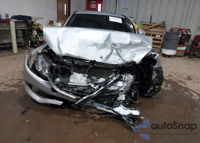 WDDZF4KB1KA582222: 44163271