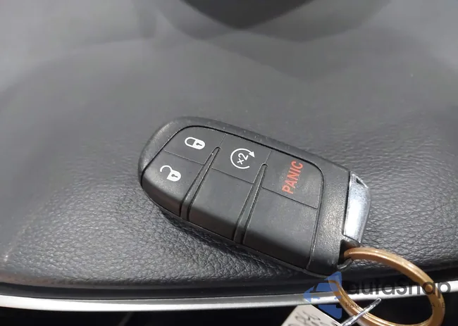 3C4NJDBB6KT768564: 44163291