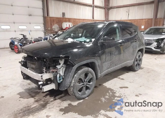 3C4NJDBB6KT768564: 44163291