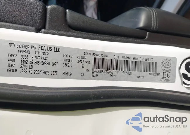 1C4RJFBG6JC372850: 44163296