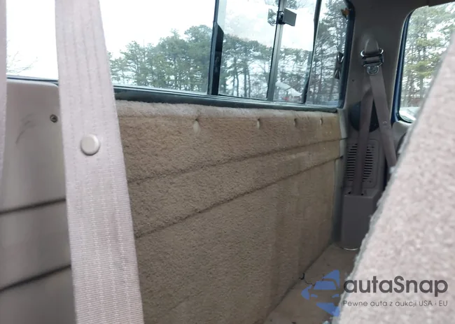 2FTHF26H5RCA42745: 44163318