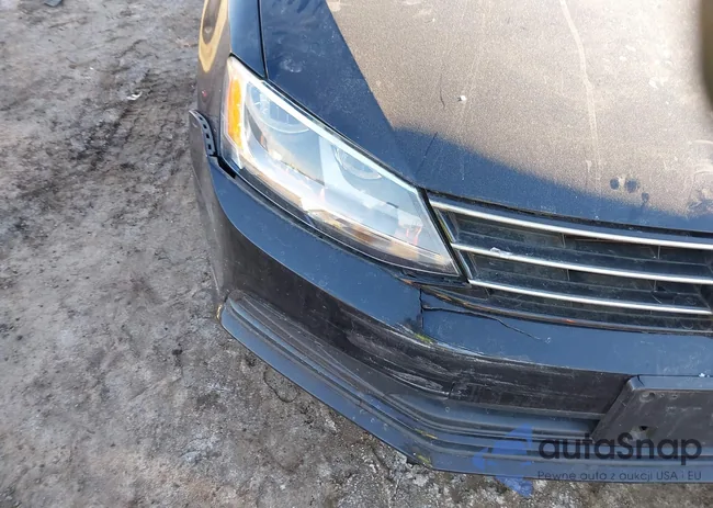 3VWD17AJ5FM332100: 44163437