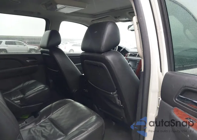 1GNSKKE31BR373362: 44163438