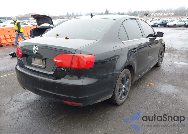 3VWLL7AJ7BM129211: 44164544