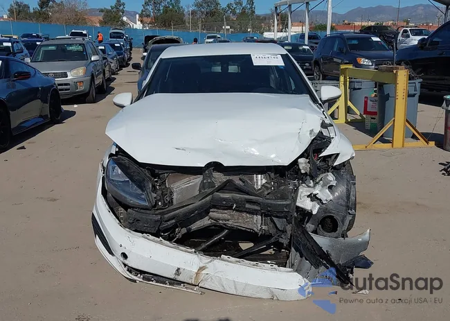 3VW447AU4JM277648: 44164748