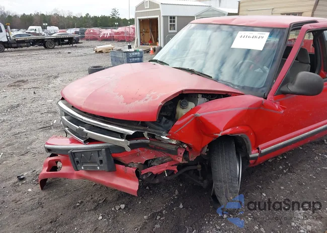 1GCCS19XXT8152046: 44164849