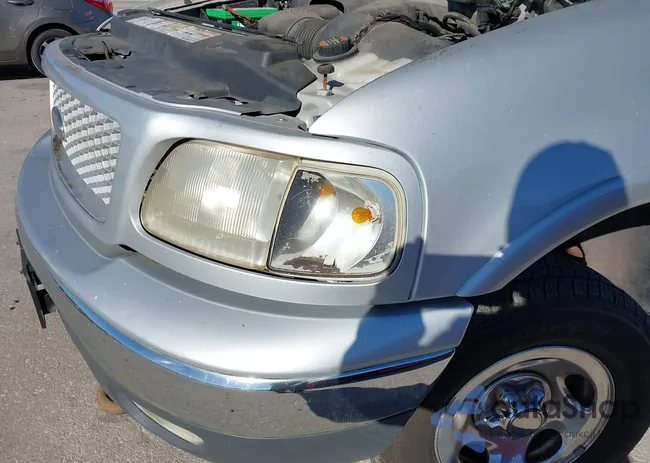 1FTRX18L9XNB80468: 44164888