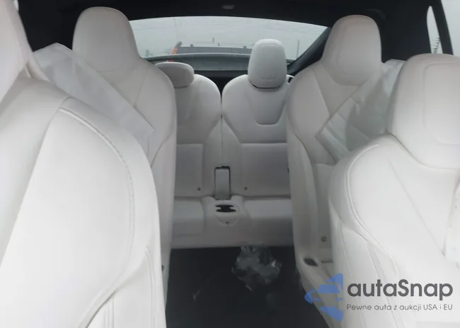 5YJXCBE2XJF142595: 44164940