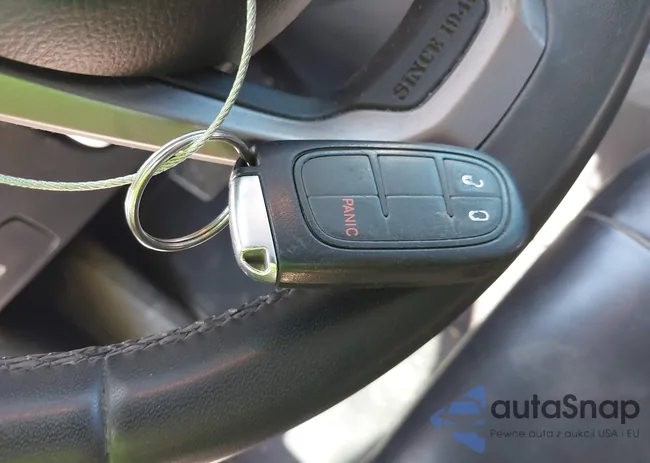 1C4PJLLB2LD557144: 44164054