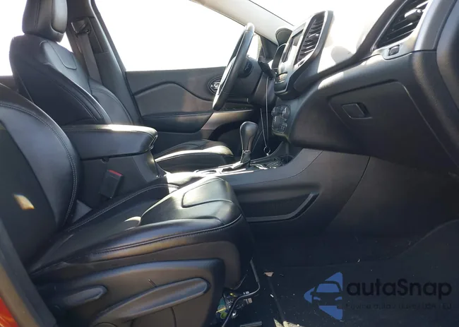 1C4PJLLB2LD557144: 44164054