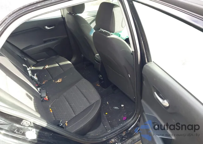 3KPA25AD1LE318427: 44164078