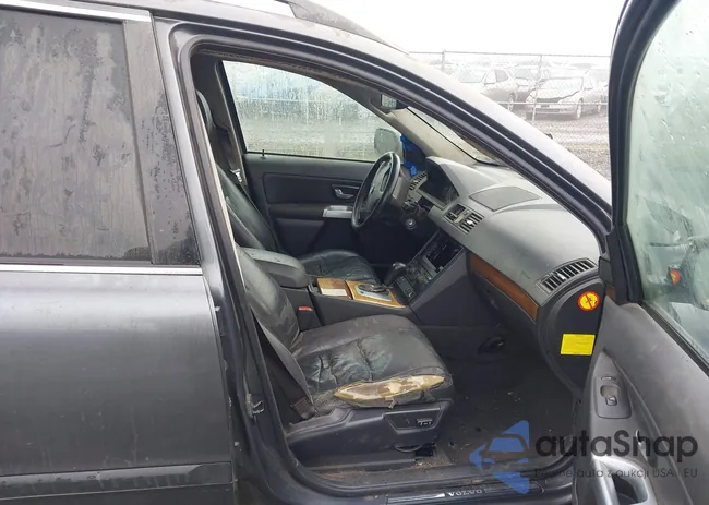 YV1CY592051158907: 44164141