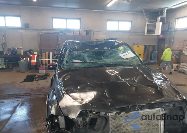 3C6UR5DL8EG224667: 44164152