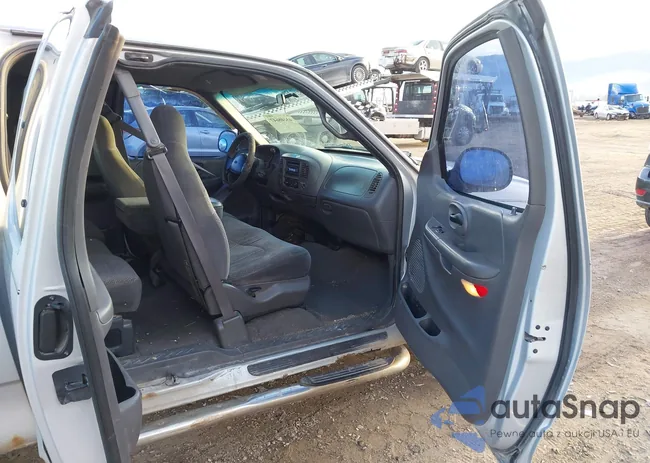 1FTZX1726XNB45671: 44164198