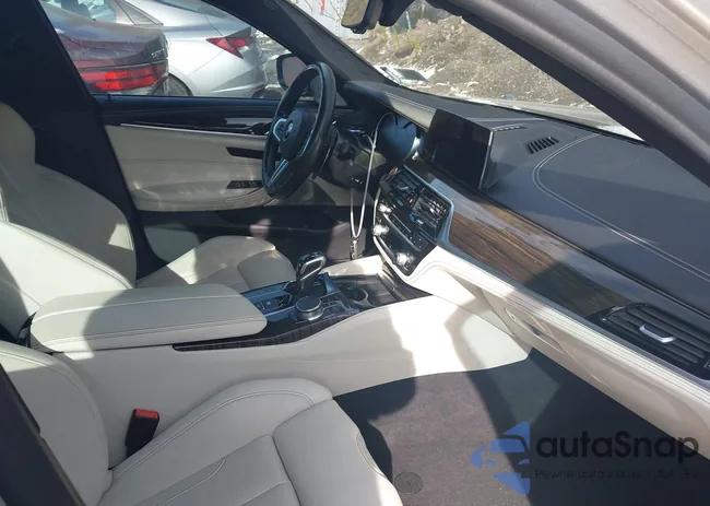 WBSJF0C58JB282025: 44164210