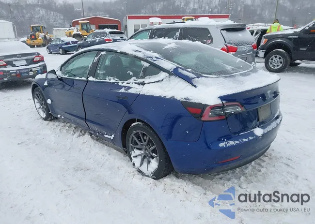 5YJ3E1EA3NF103783: 44164216