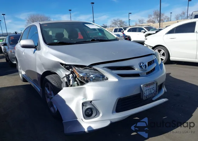 2T1BU4EE5BC731587: 44164373