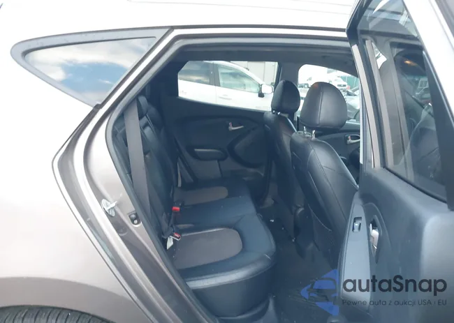 KM8JU3AC6CU375855: 44164389